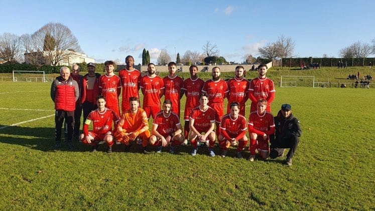 L'équipe de Champcevinel en football