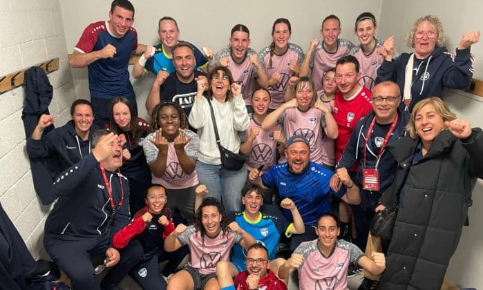 Les joueuses de Bergerac fêtes leur victoire